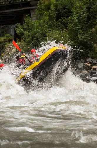 "Patschnass" Canyoning & Rafting - Slide 2