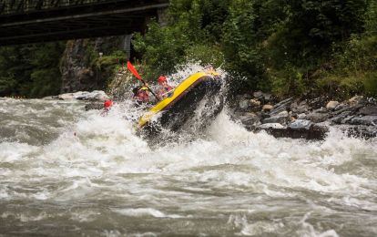 "Patschnass" Canyoning & Rafting - Slide 2